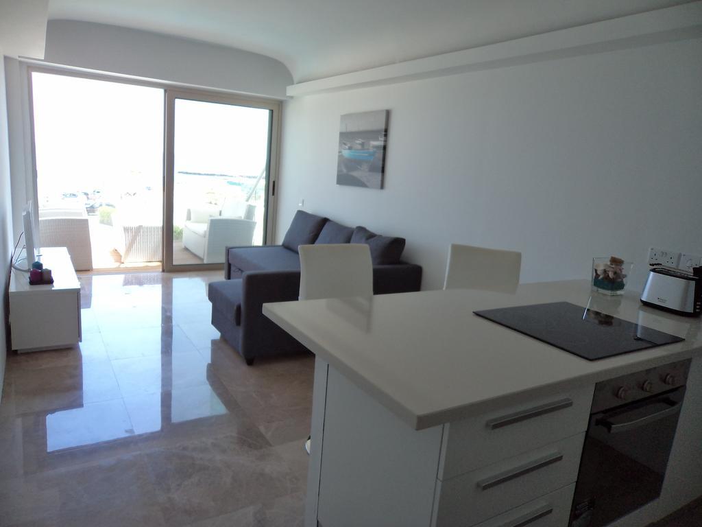 Apartment Thalassa Court Sandy Beach *
