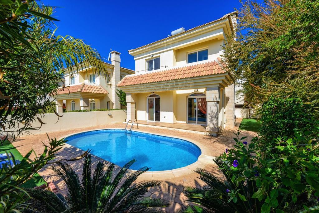 Villa Chloe * Paralimni