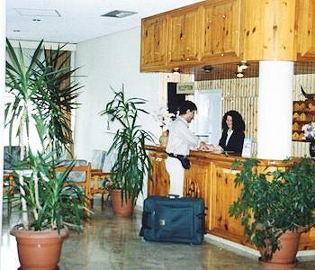 Aparthotel Sea Larnaca