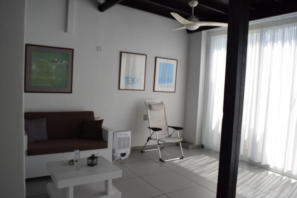 Yialos Holiday Apartments * Perivolia