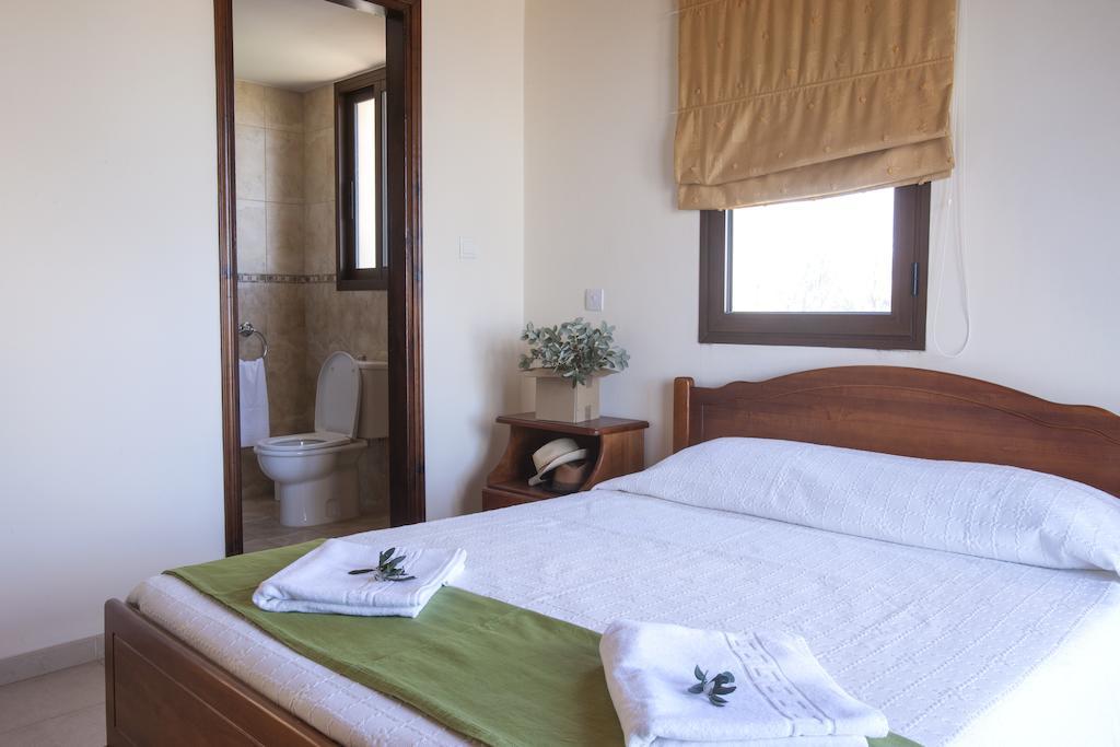 Villa Petros Seashore Pomos