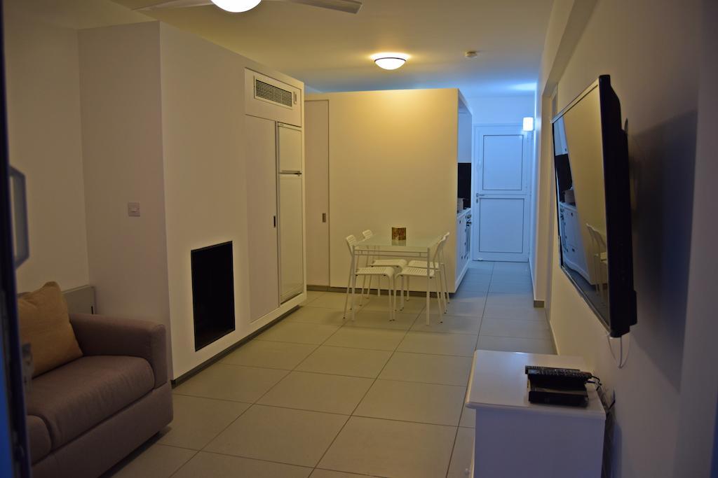Yialos Holiday Apartments