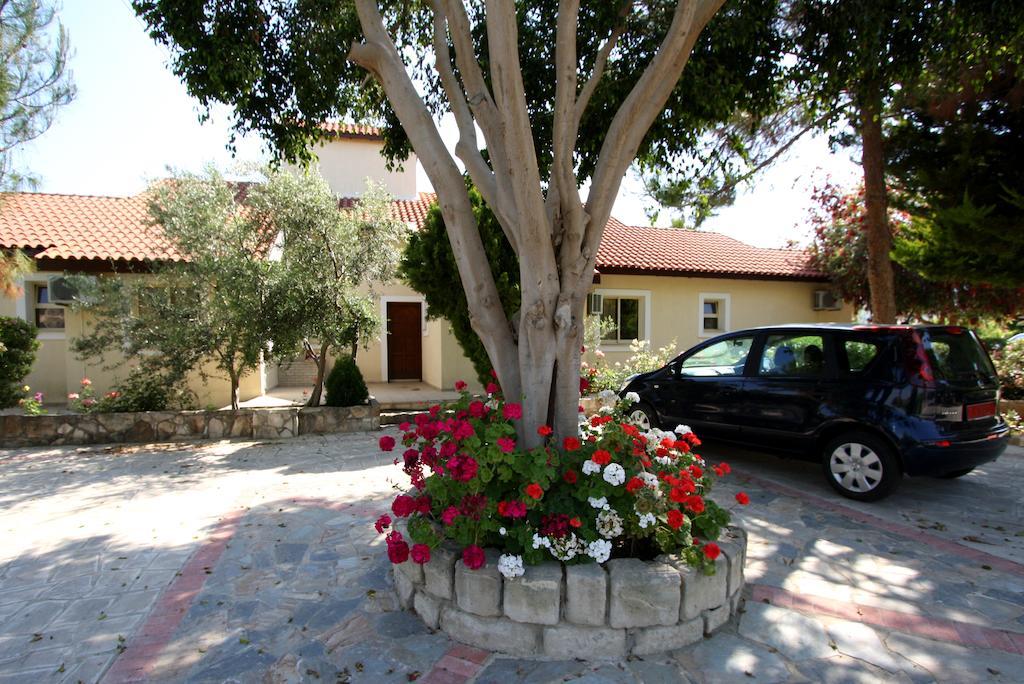 Alonia Villas