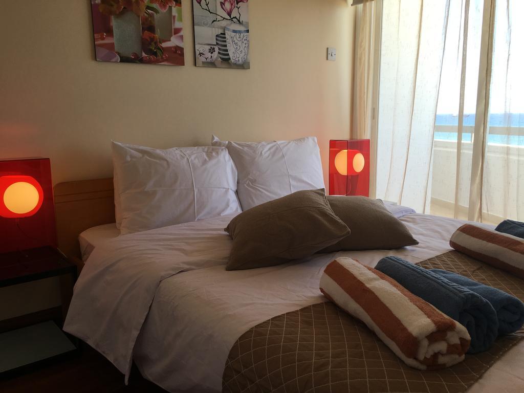 Alex 51 Larnaca