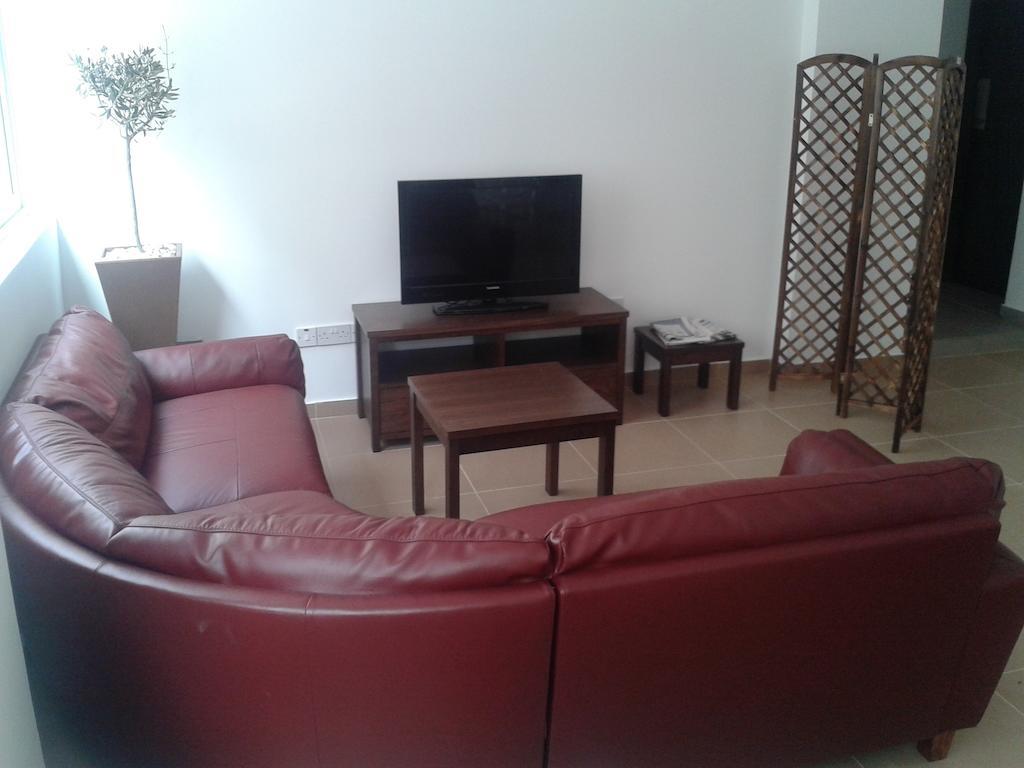 Appartement Palm Sea Beach Holiday Suites And Larnaca