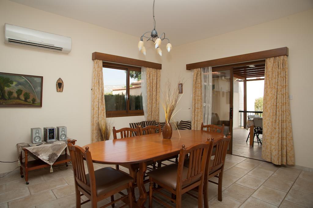 Villa Natasha Coral Bay