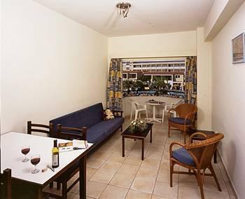 Aparthotel Jacaranda 3*