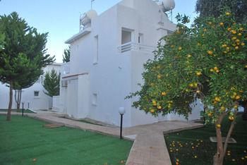 Flisvos Beach Apartment *