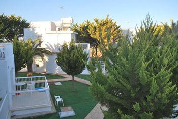 Flisvos Beach Apartment