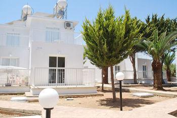 Flisvos Beach Apartment Protaras
