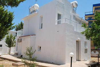 Flisvos Beach Apartment *