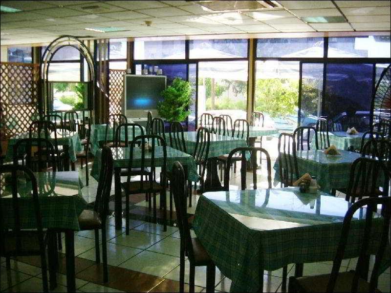 San Remo Hotel 2*