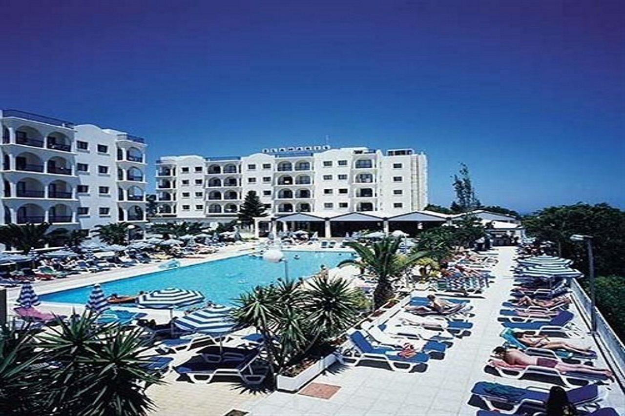 Crown Elamaris 3*
