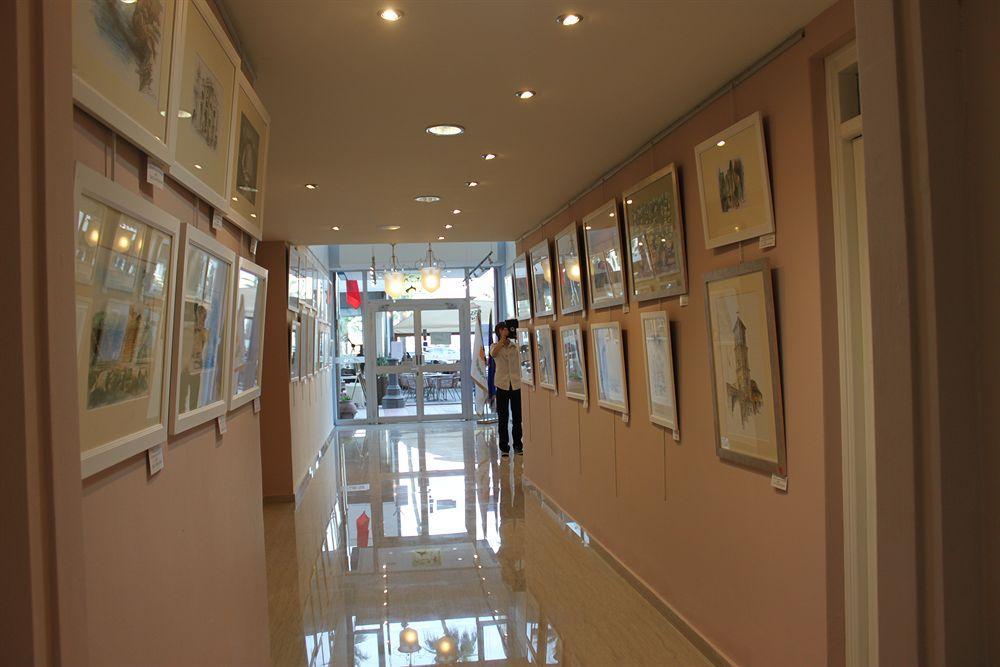 Sun Hall Aparthotel