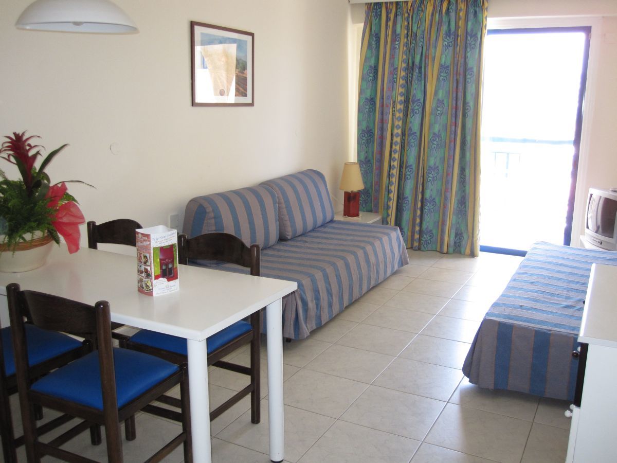 Crown Elamaris 3*