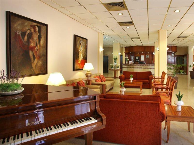 Hotel Odysseia Kapetanios 4*