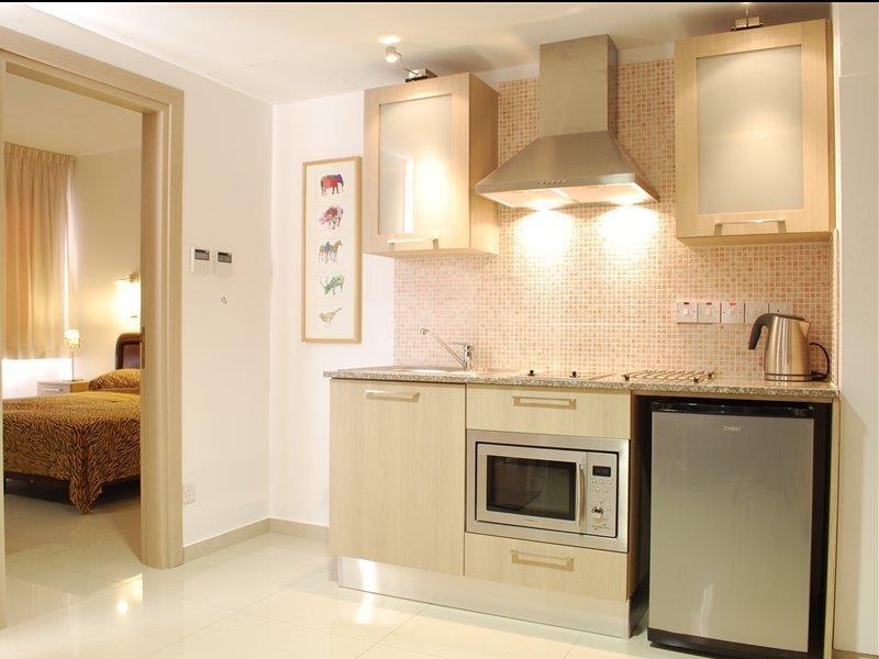 Aparthotel Frixos 3*