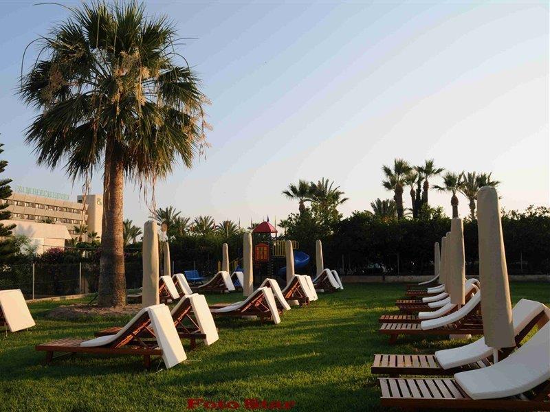 Aparthotel Frixos 3*