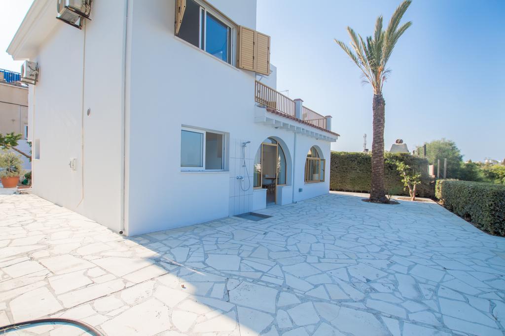 Villa Fig Tree Bay 2