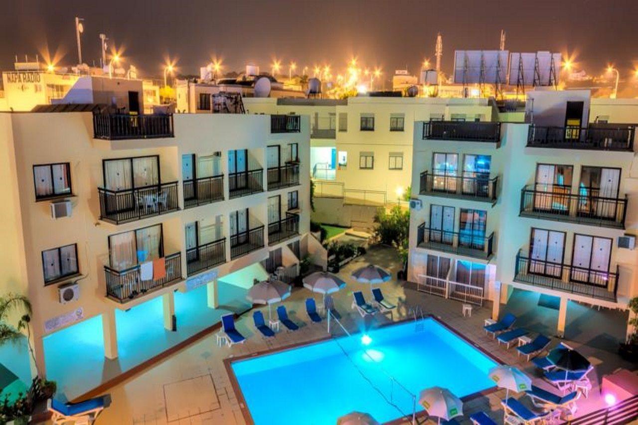 A Maos Ayia Napa