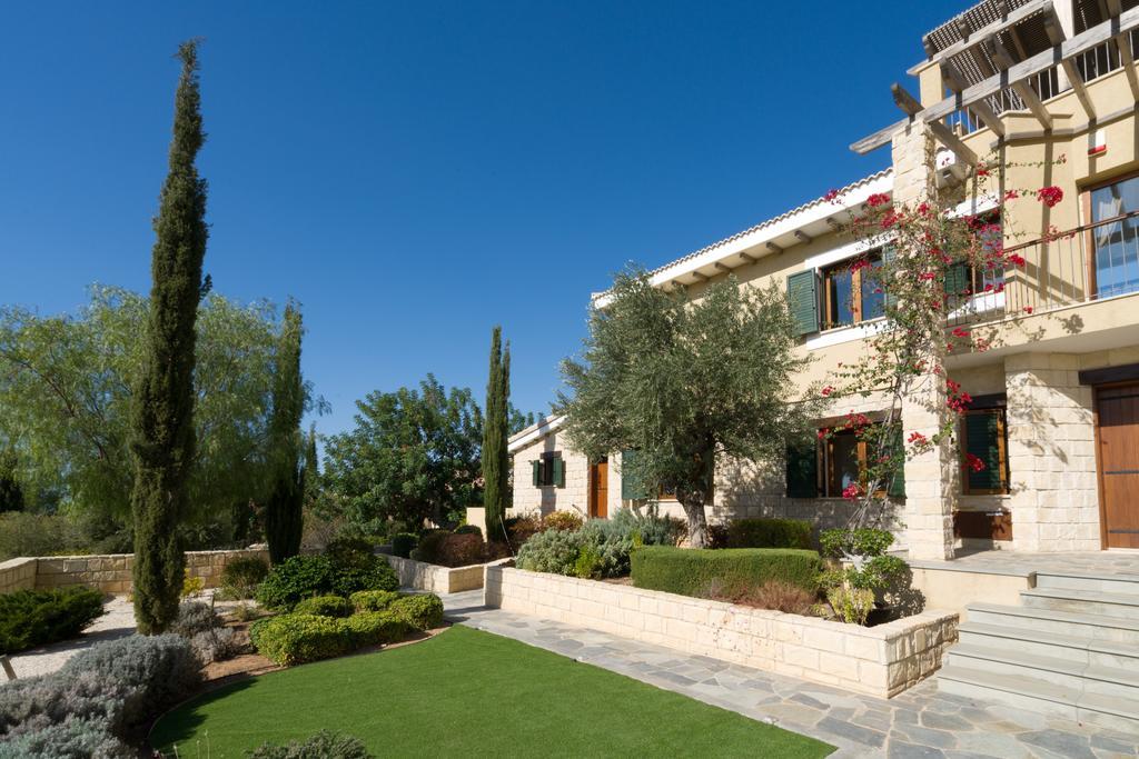 5 Bedroom Villa Rio With Large Private Pool And Hot Tub, Aphrodite Hills Resort Villa