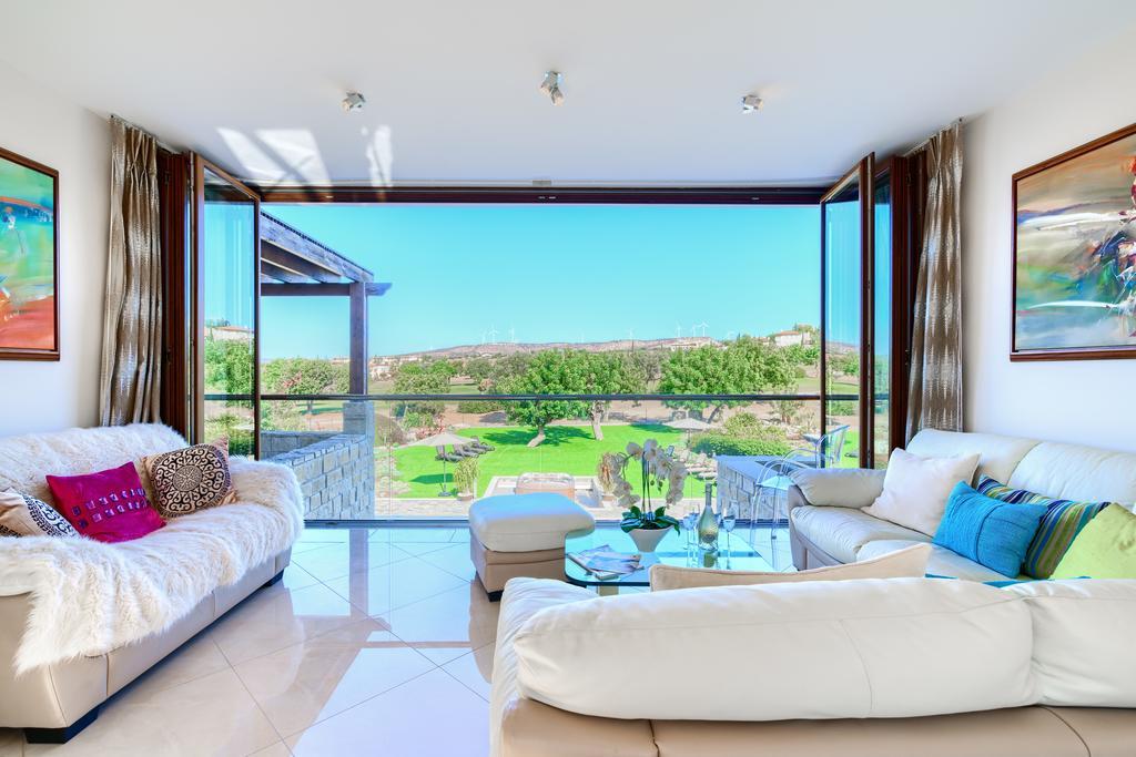 5 Bedroom Villa Rio With Large Private Pool And Hot Tub, Aphrodite Hills Resort Kouklia