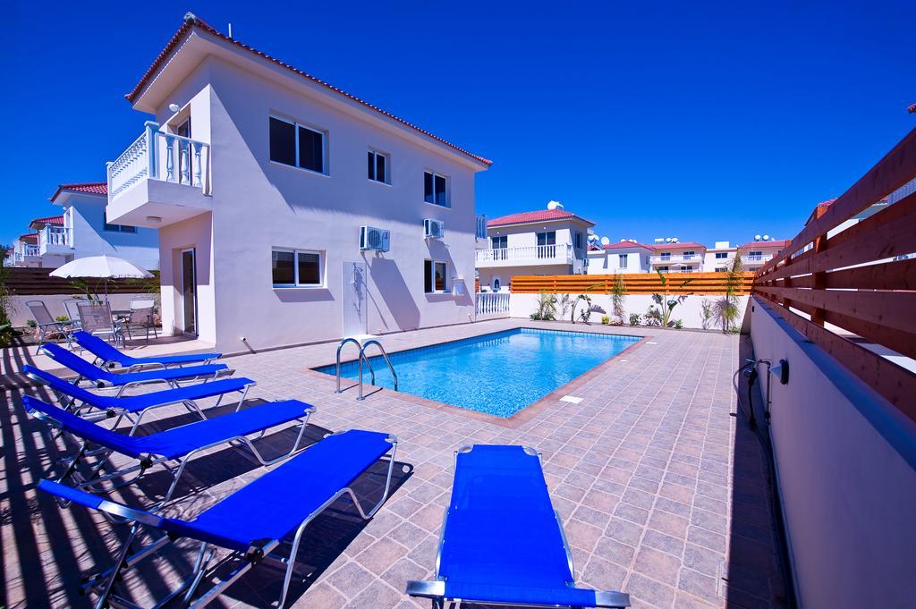 Agnes Pousada Agia Napa