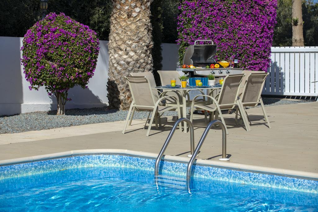 Villa Georgia Pernera
