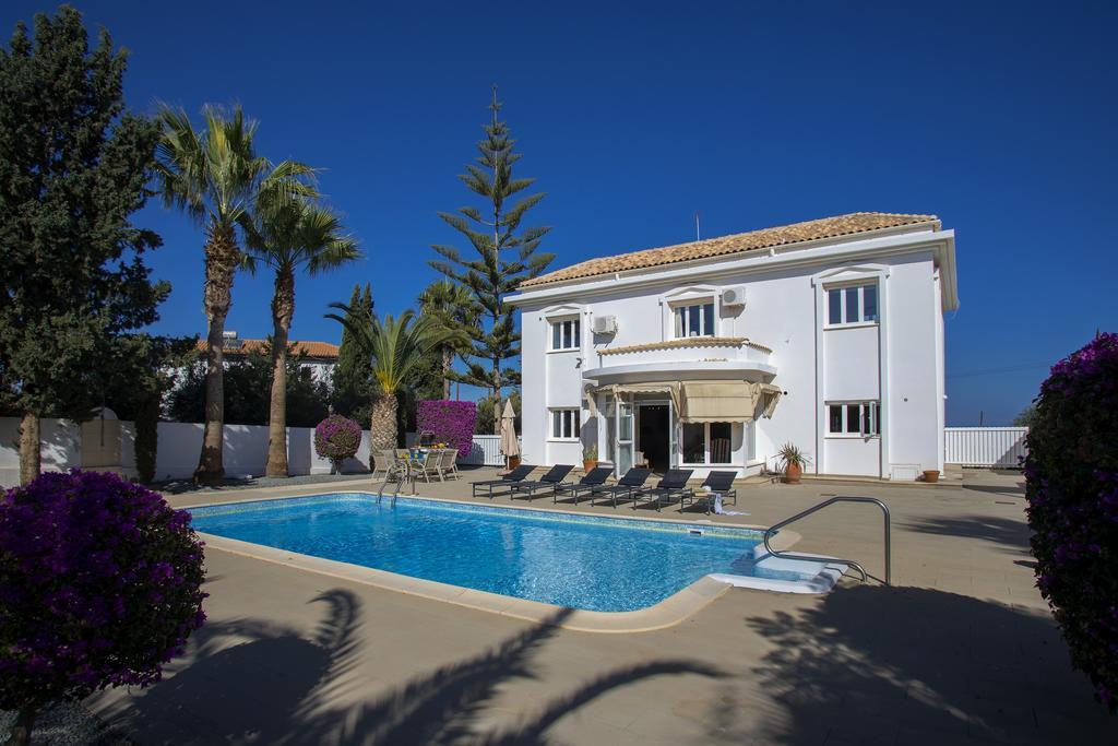 Georgia Villa *