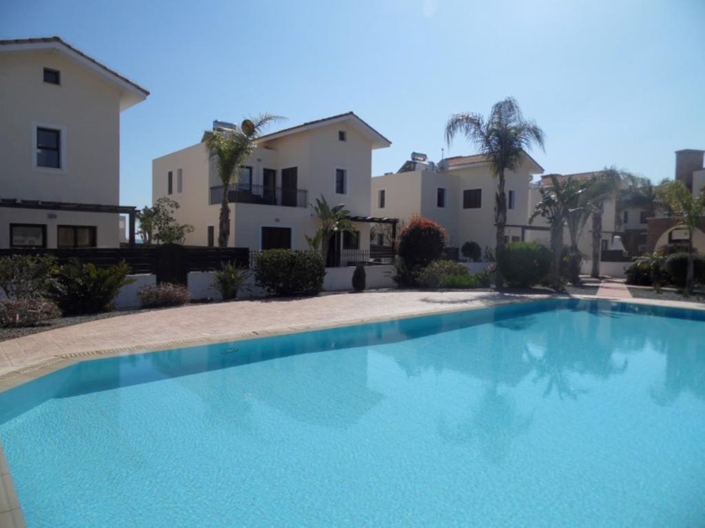 Alexandra Villa *