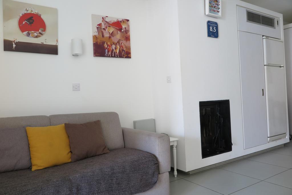 Yialos Holiday Apartments Apartment Perivolia