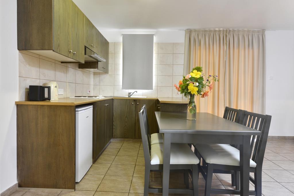 Makronisos Village Aparthotel Ayia Napa