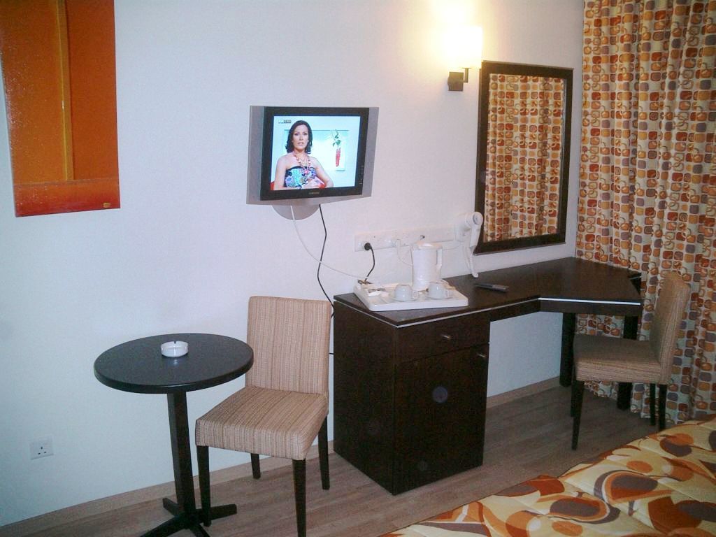 Hotel Livadhiotis 2*
