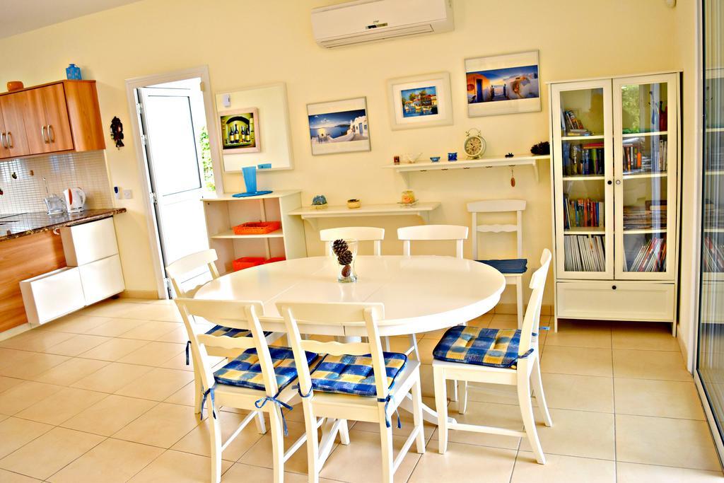 Villa Latchi Front - Private Heated Pool - Amazing Uninterrupted Sea Views Polis