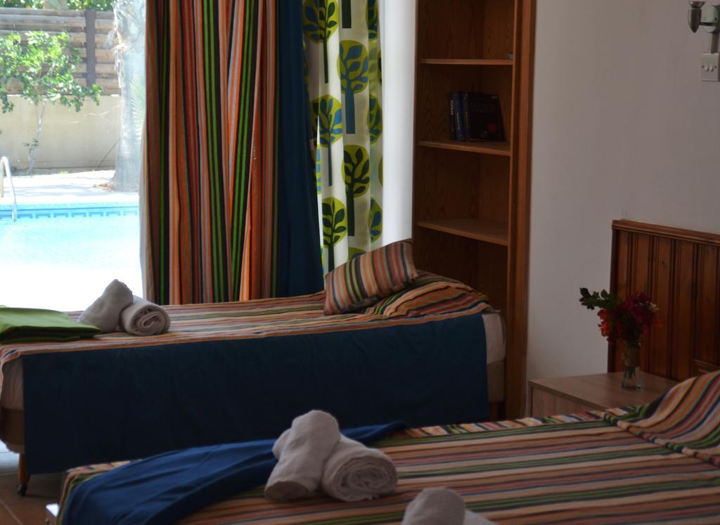 Aparthotel Periyiali Polis