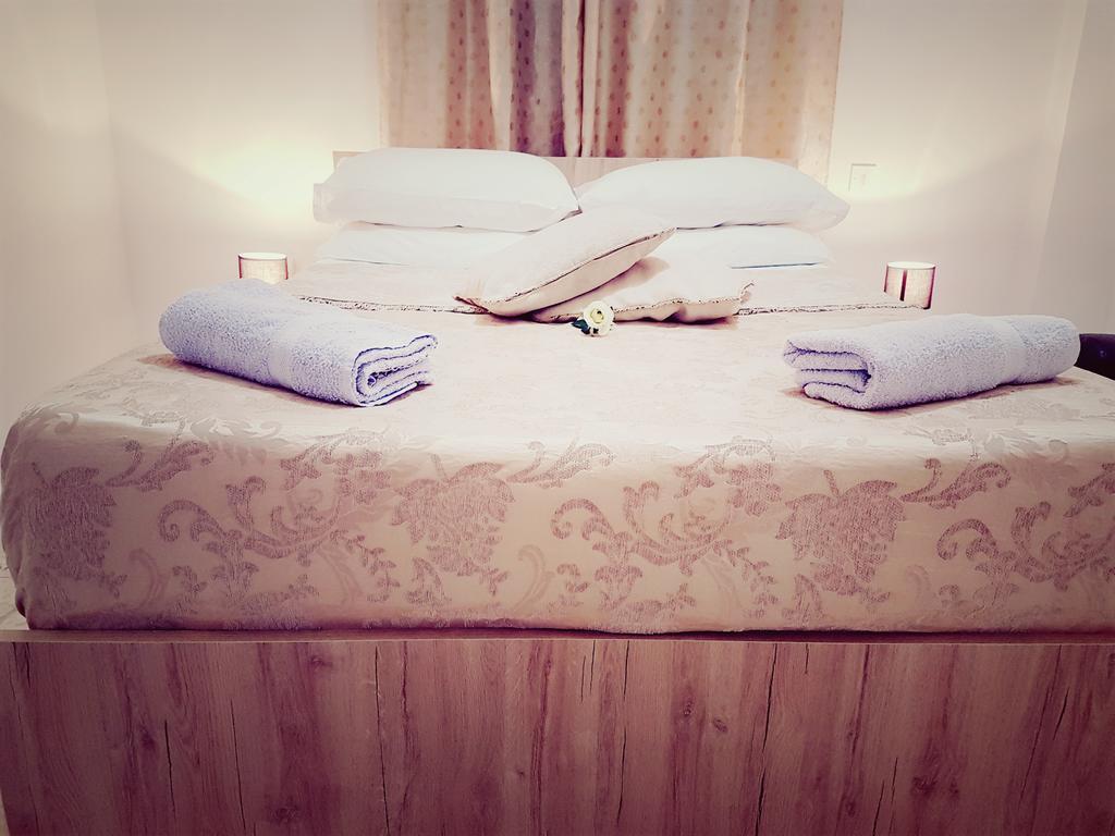 Lake View Akrotiri Apartment *