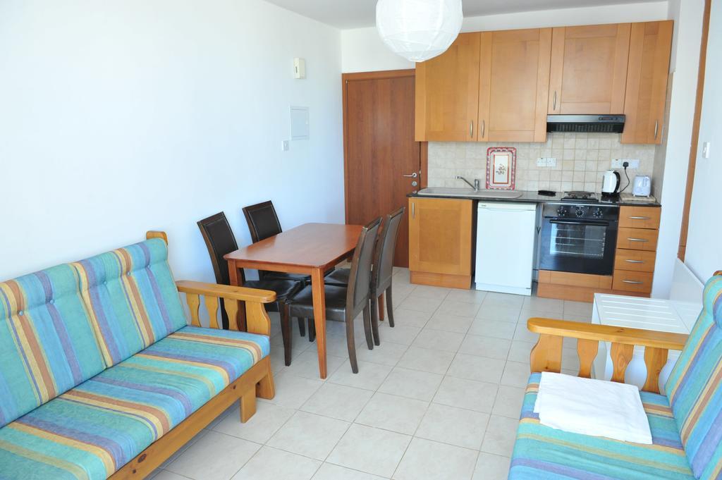 Artemis Karas Holidays Apartment Paralimni