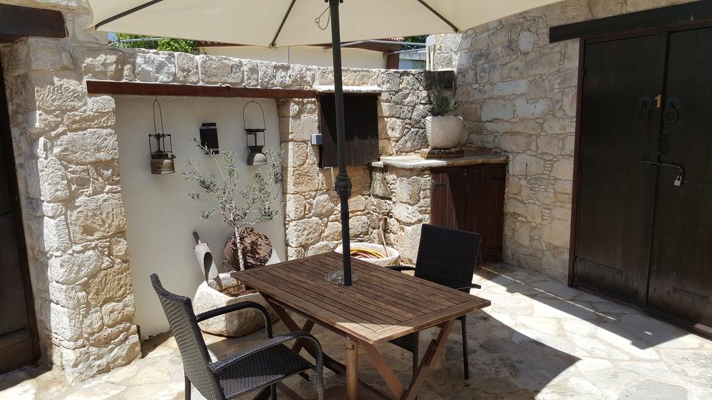 Michalis Anoyia Traditional Stonehouse Country house *