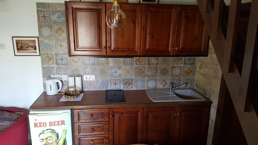 Country house Michalis Anoyia Traditional Stonehouse