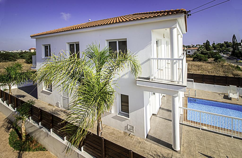 Villa Nissi Christa *