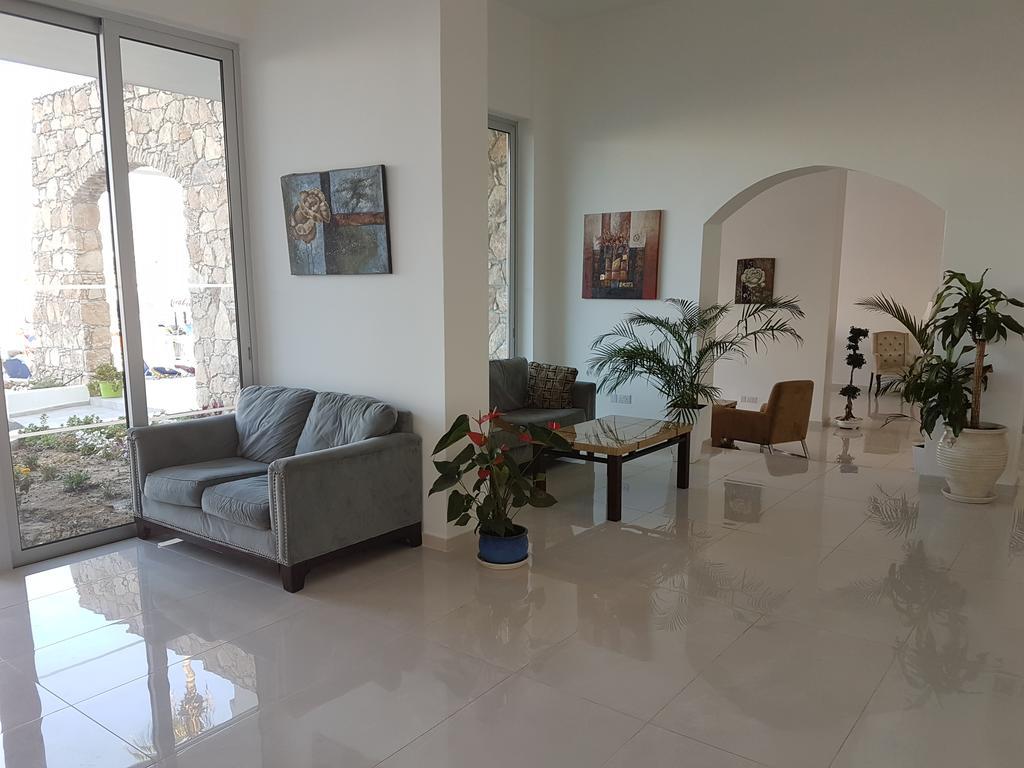 Melini Aparthotel