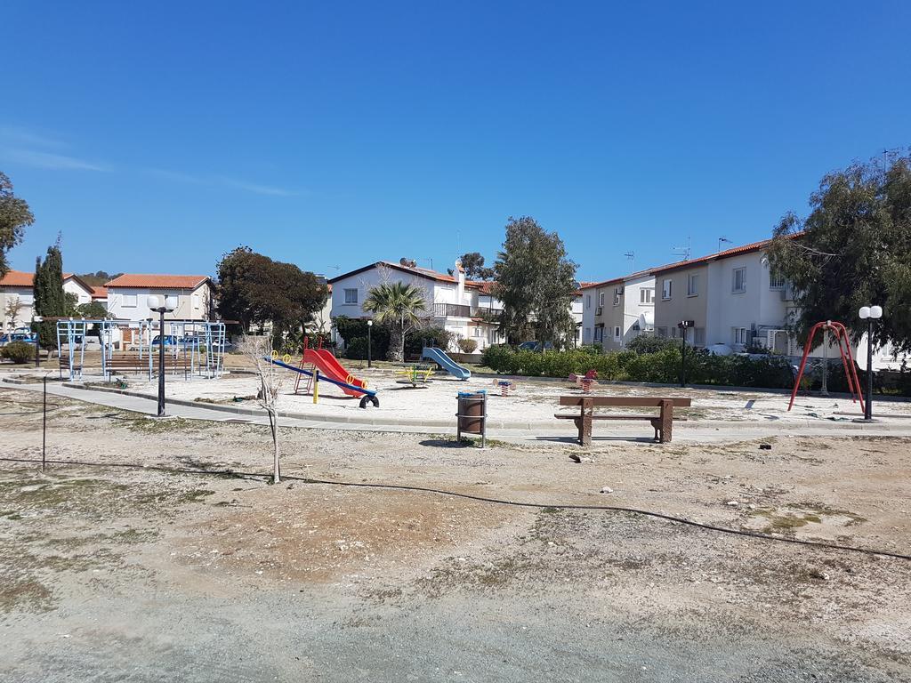 Beach House At Seafront Vakantiehuis *