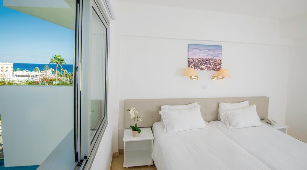 Alva Aparthotel 3*
