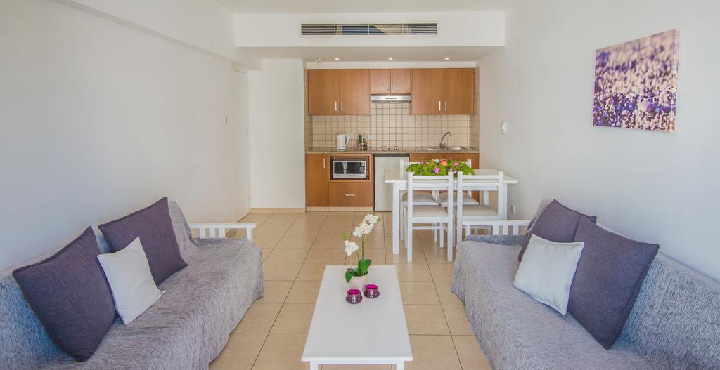 Alva Aparthotel Protaras