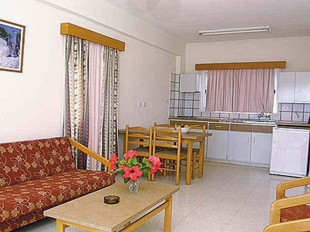 Kokkinos Boutique
