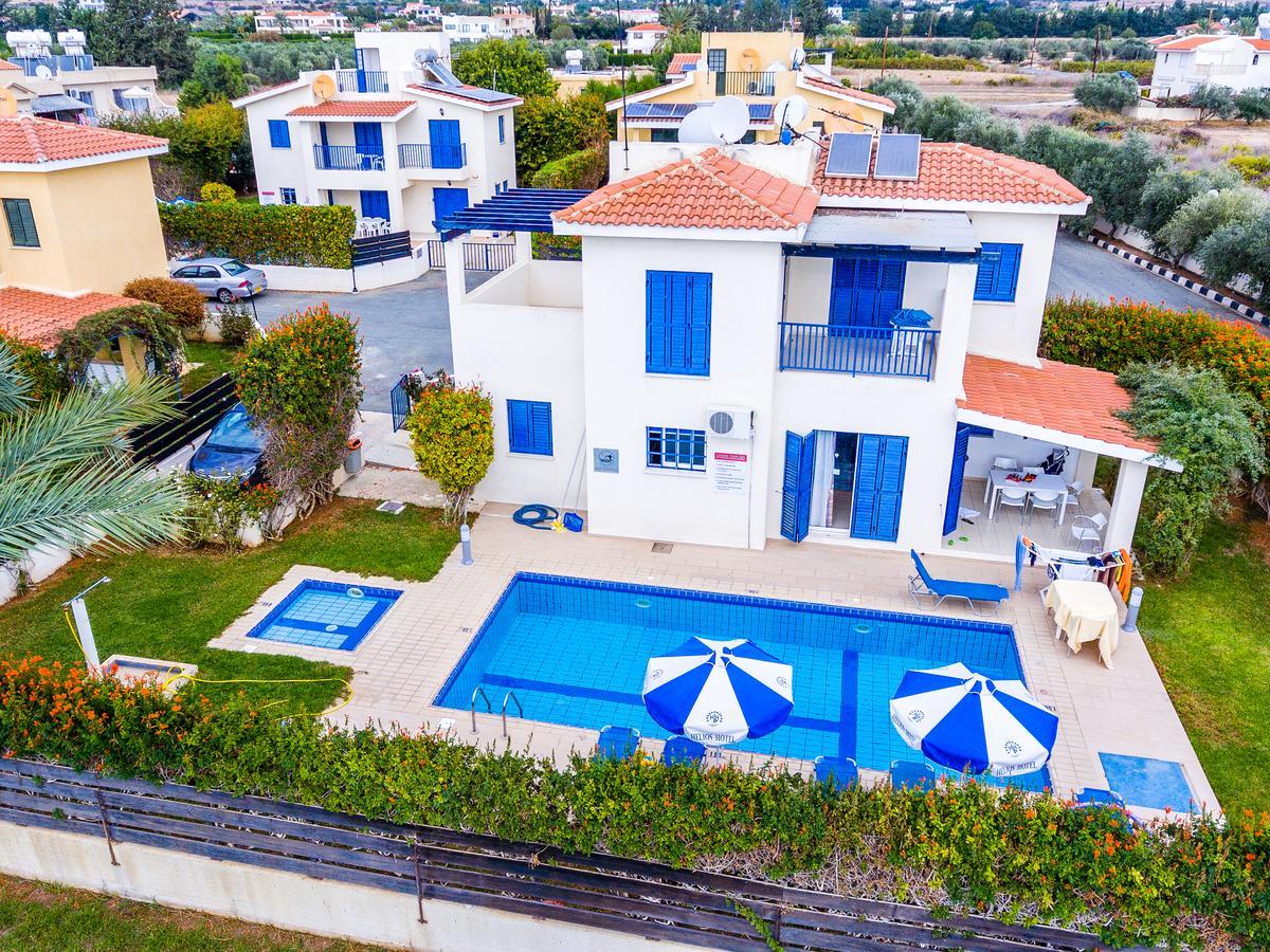 Kotsias Corallia Coral Bay