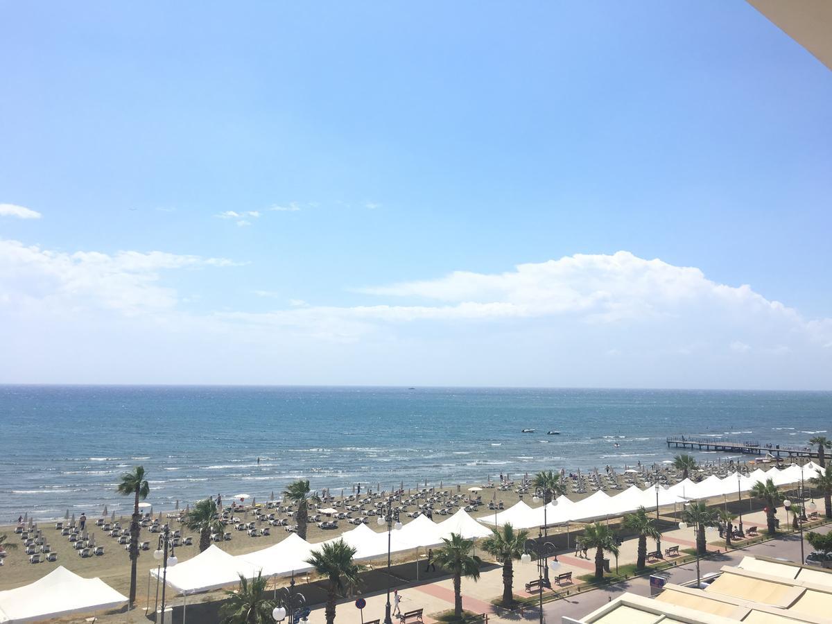 Alex 33 Larnaca