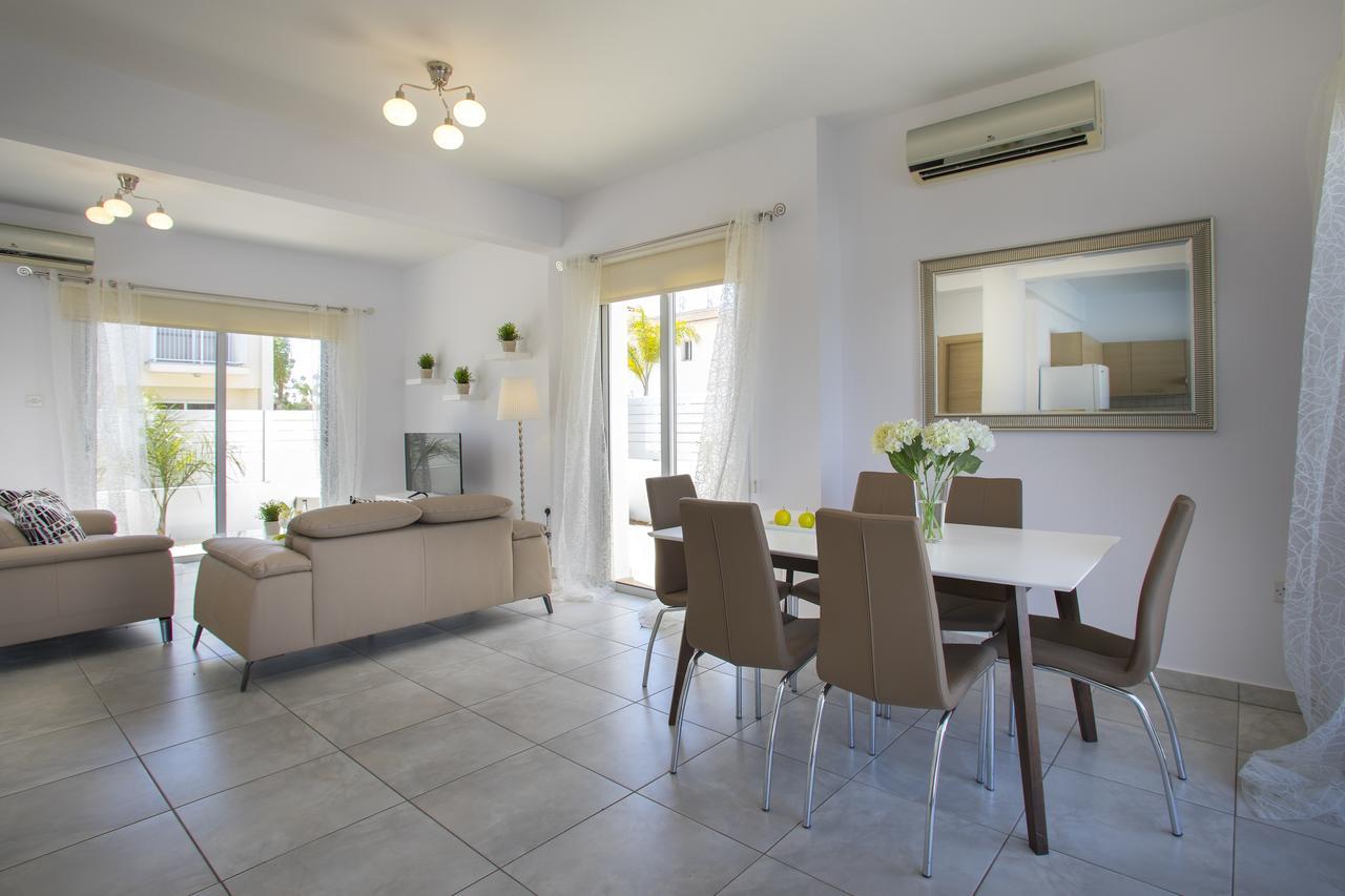 Posidonas 9 Villa