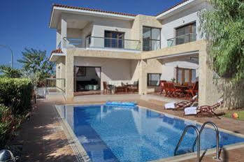 Koumasia Sunrise Villa Coral Bay