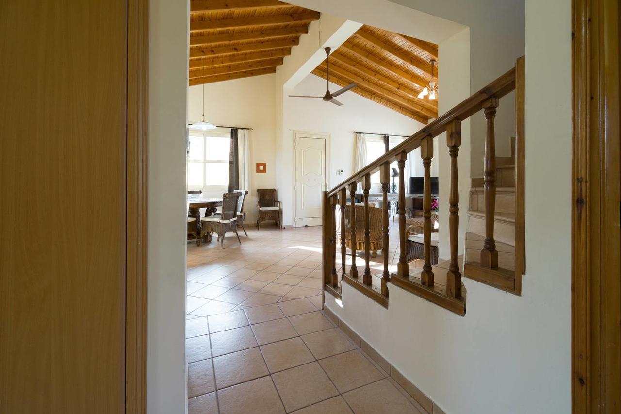 Amoroza Villa *